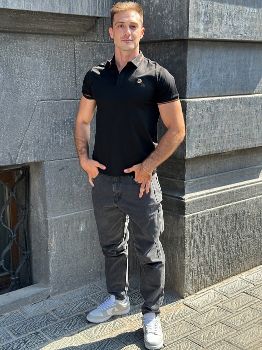 Футболка-поло