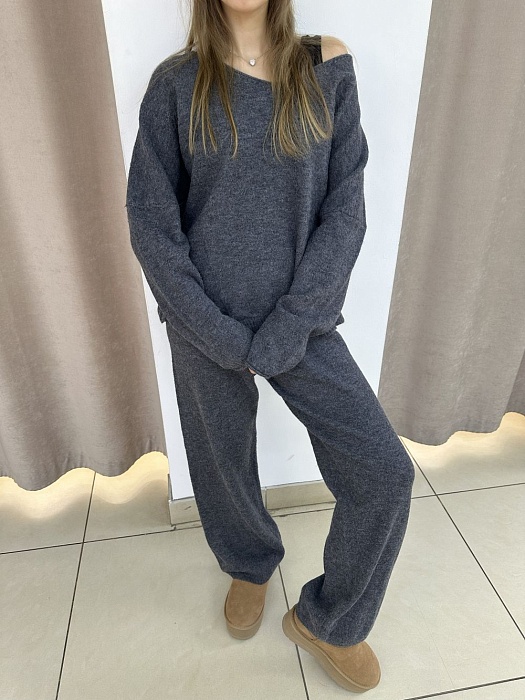 Комплект джемпер с брюками