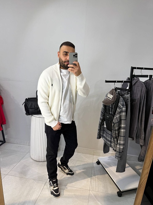 Джемпер на молнии