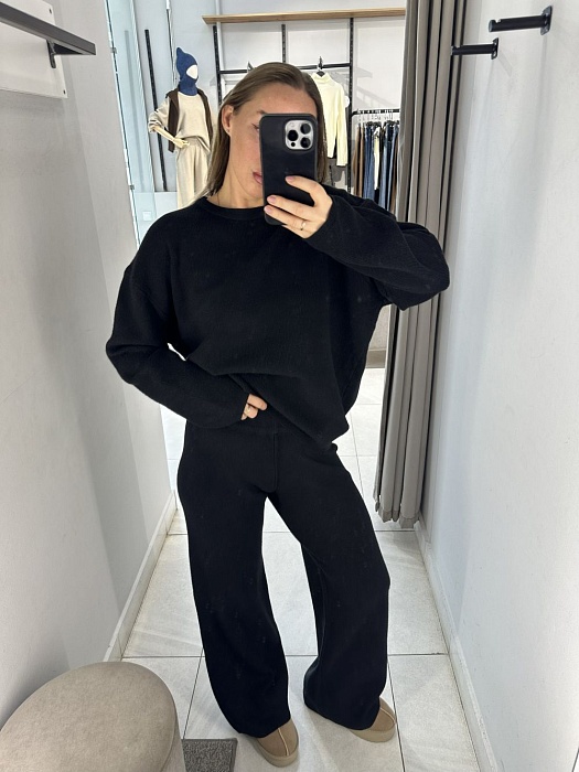 Комплект свитер с брюками